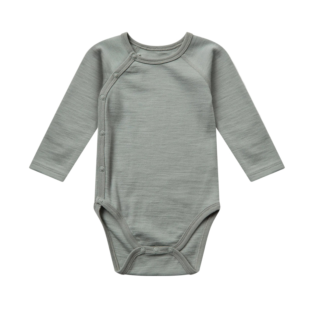Hust_Wickelbody_Merinowolle_370043-3416SlateGreen-Extra1
