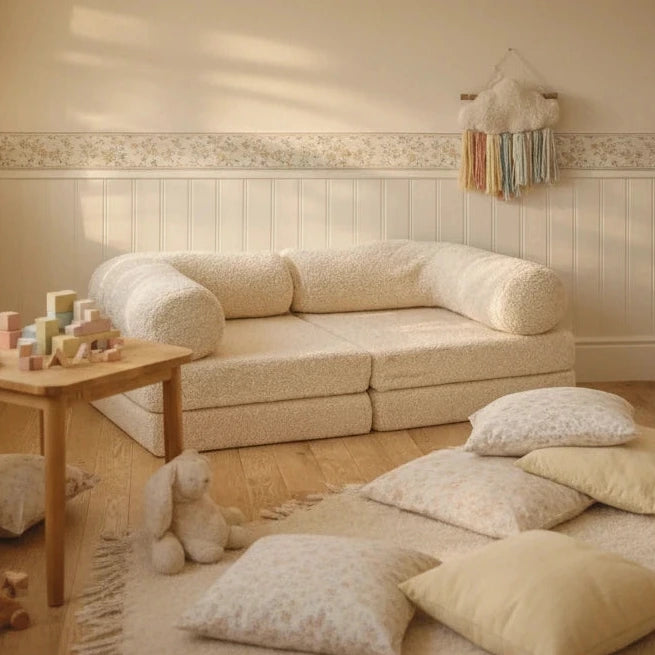 Bees_Blooms_Kindersofa_honeyhugsofab_b