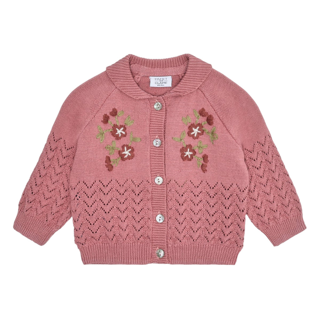 Hust_Strickjacke_HCCilja_Strickmuster_Blumen_32077-3392