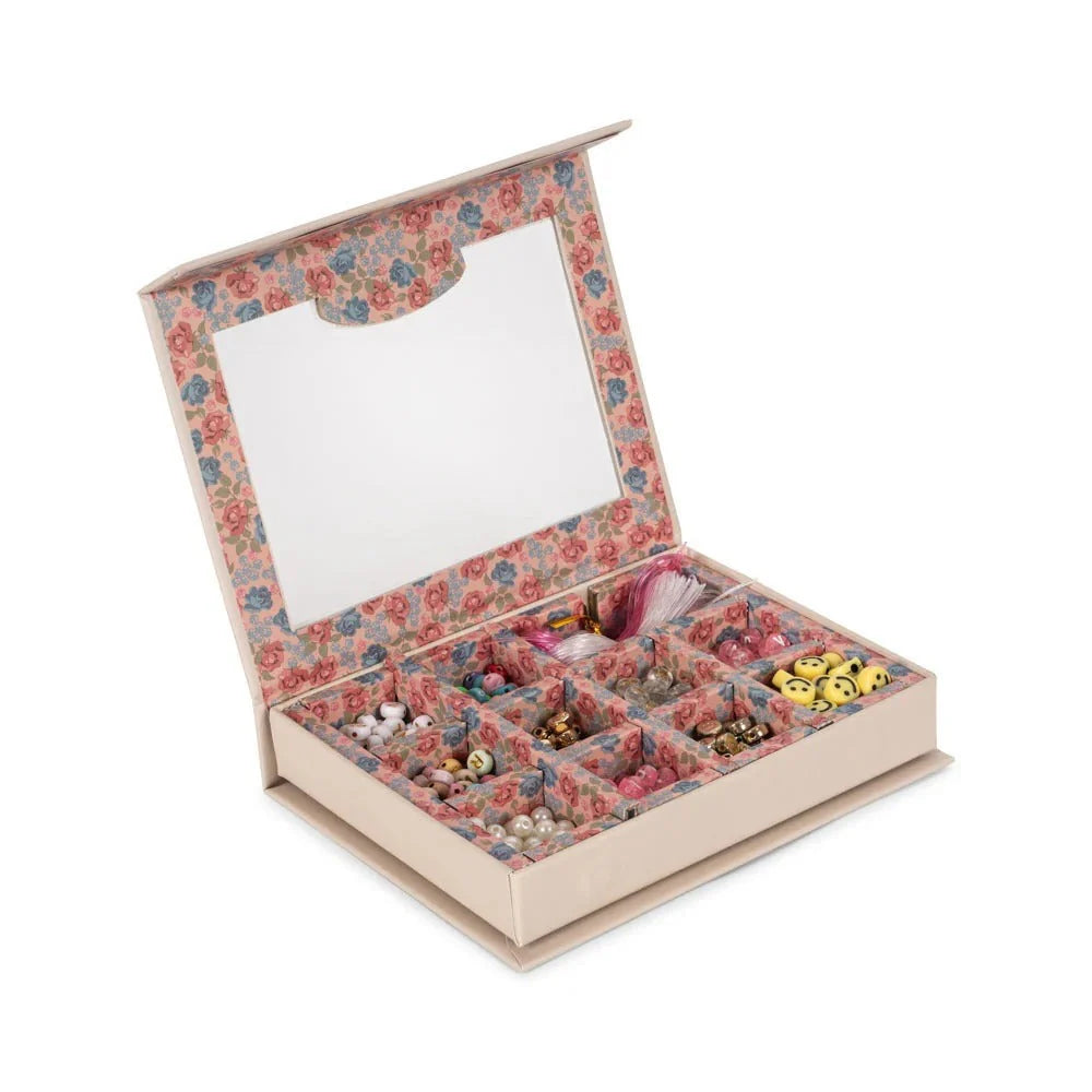 Konges-Slojd-Abc-Jewellery-Set-1