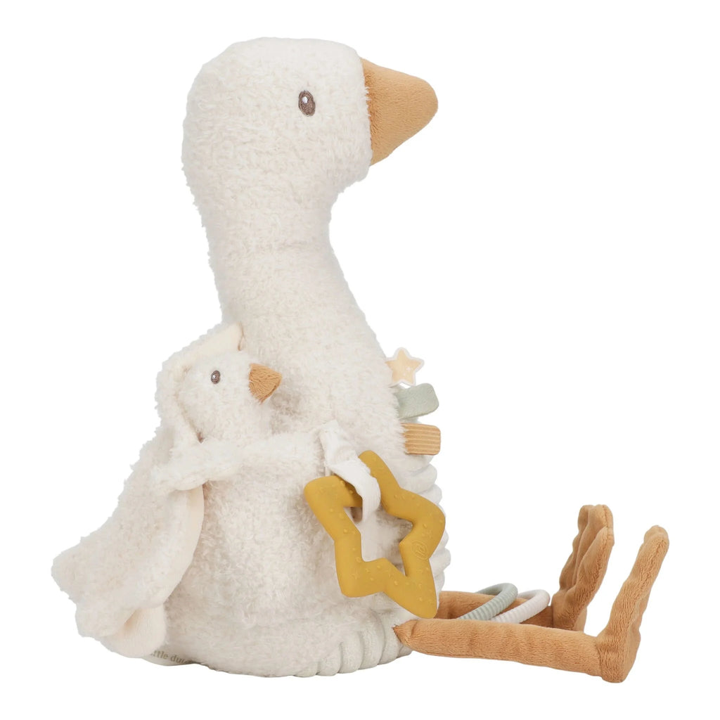 Little_Dutch_Kuschelpuppe_Aktivitaten_Spielzeug_Gans_Newborn