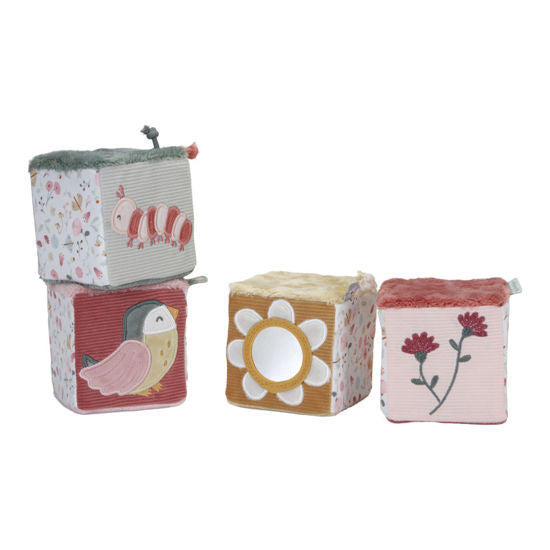 LITTLE DUTCH - Набір кубиків із тканини «Квіти та метелики» з 4 штук LD8716