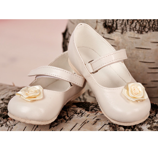 Schuhe mit Satinrose - Belinda hellbeige