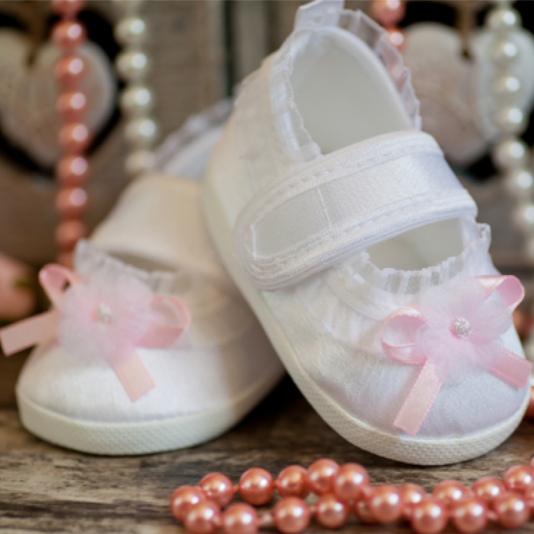 Pantofi de botez bebelus